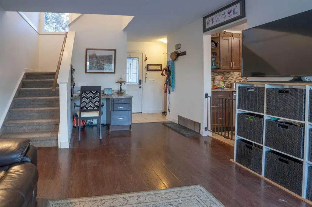 23 Bedwood Place NE