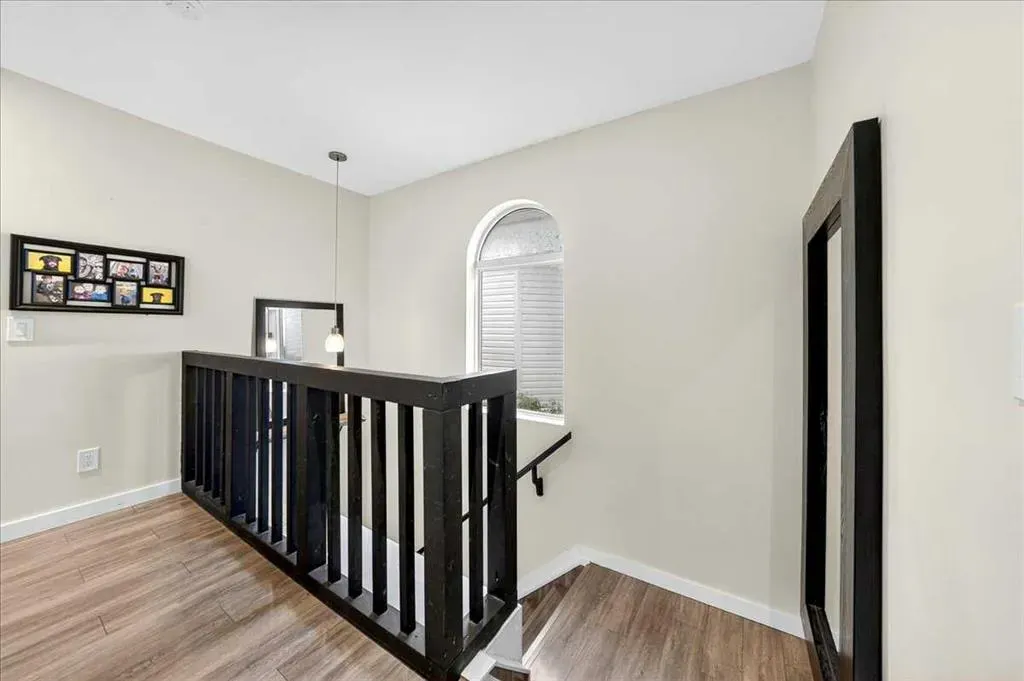 2103 Country Hills Circle NW