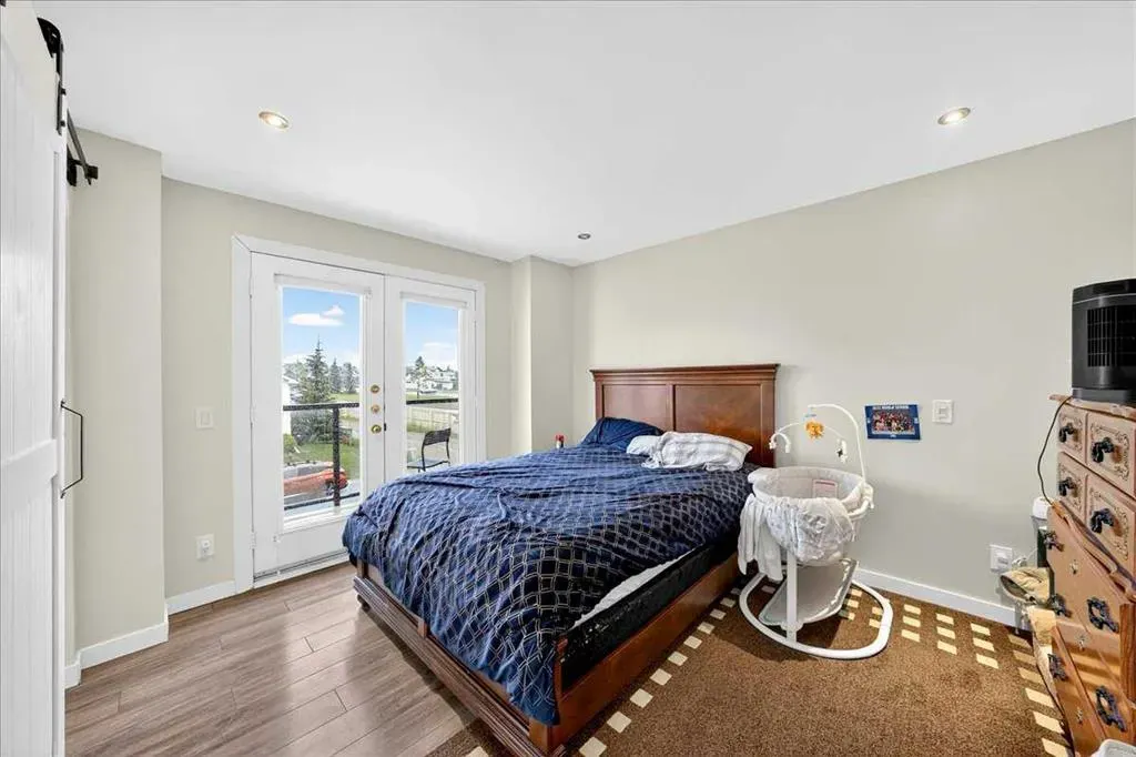 2103 Country Hills Circle NW