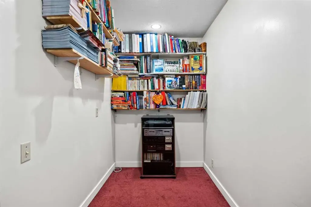 108 Templegreen Road NE