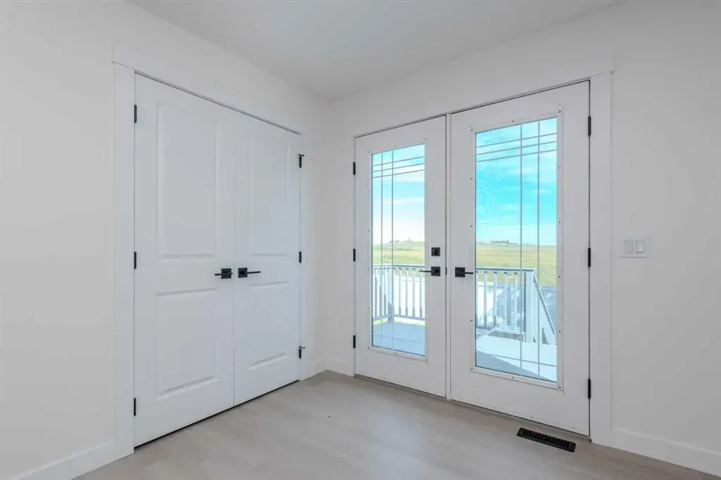 93 Coral Reef Crescent NE