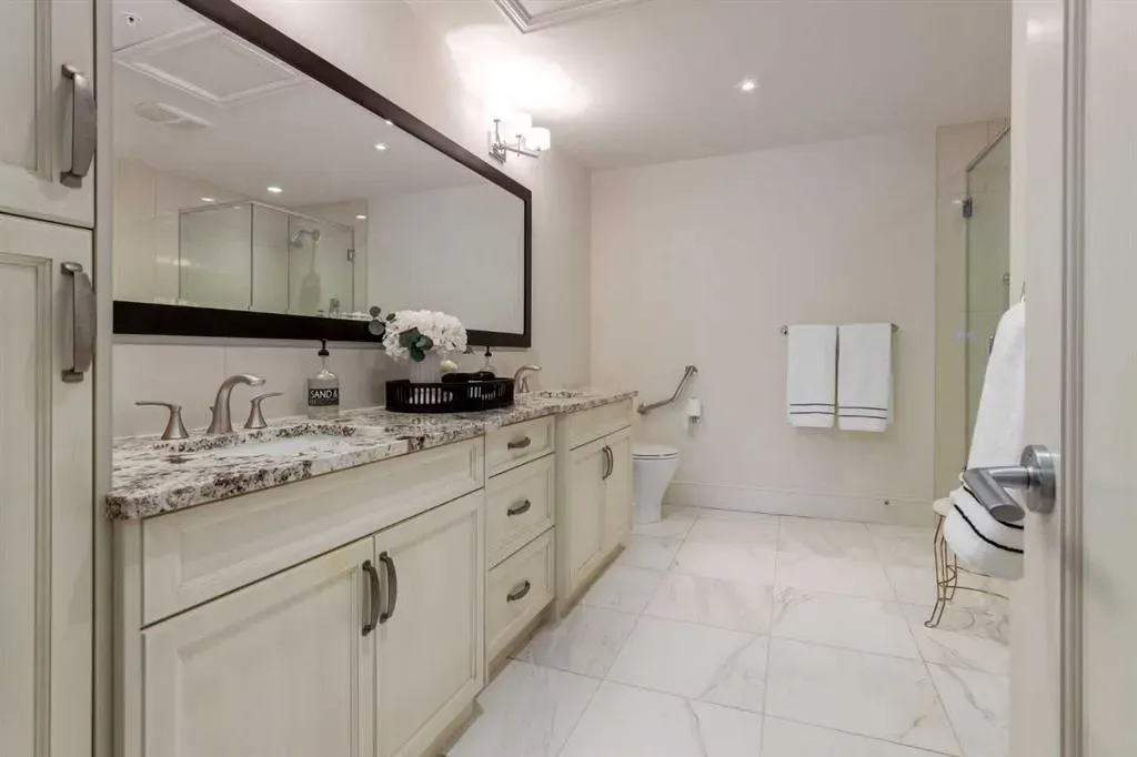 131 Quarry Way SE, #103