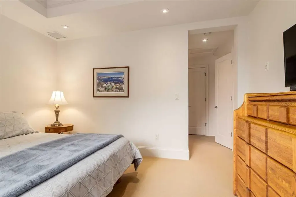 131 Quarry Way SE, #103