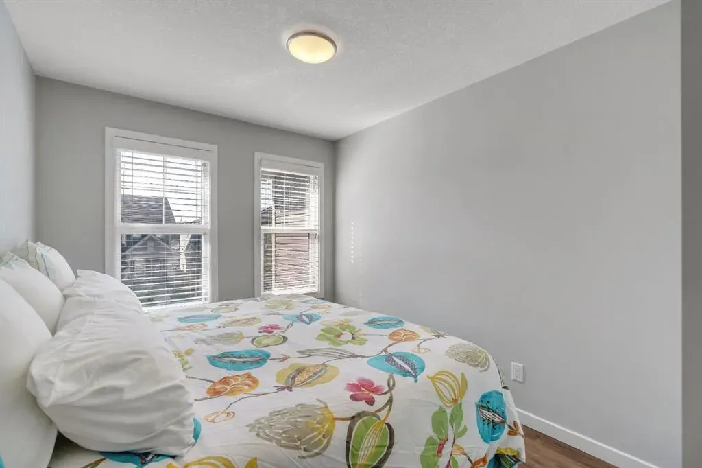 128 Midtown Court SW