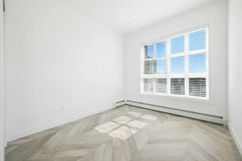 4275 Norford Avenue NW, #419