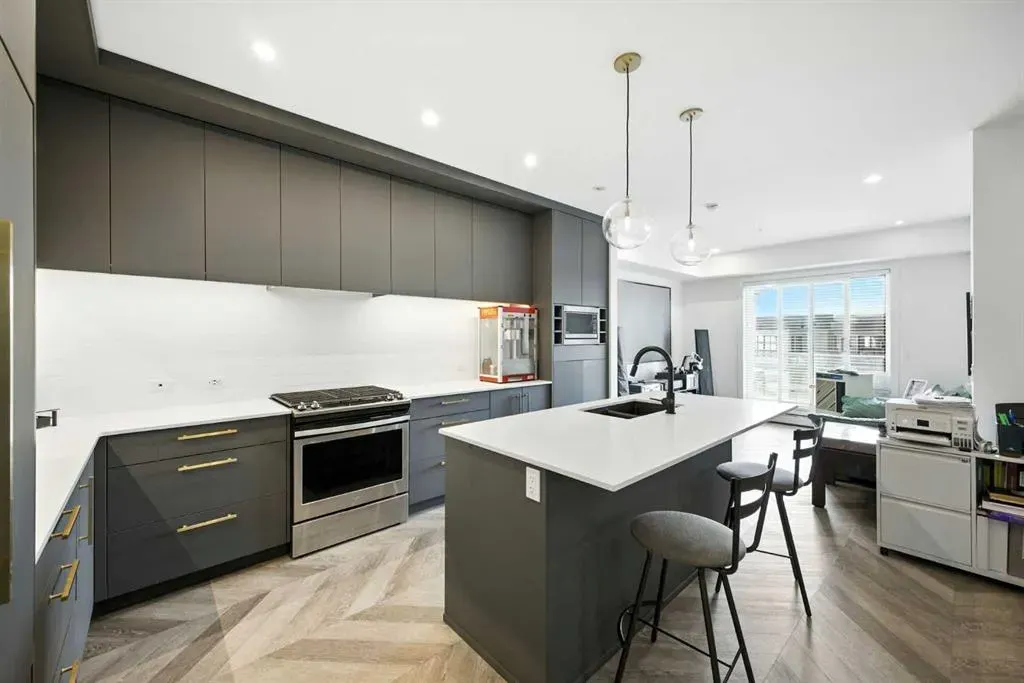 4275 Norford Avenue NW, #419