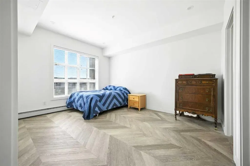 4275 Norford Avenue NW, #419