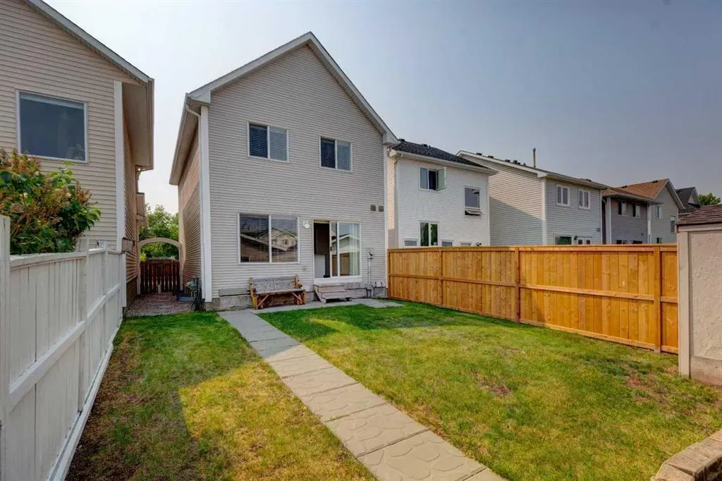 129 Prestwick Park SE