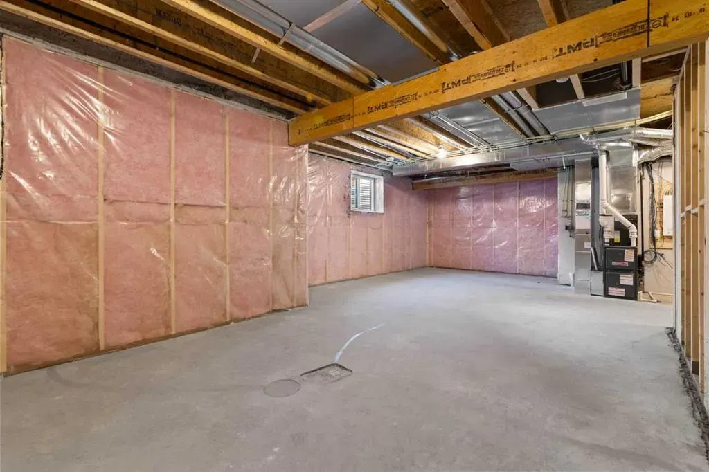 201 Cooperswood Green SW, #1004