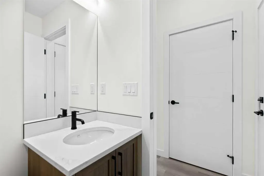 201 Cooperswood Green SW, #1004