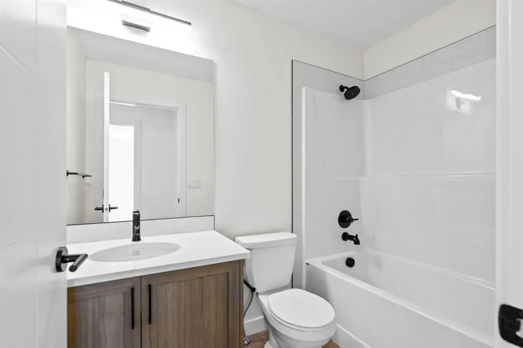 201 Cooperswood Green SW, #1004