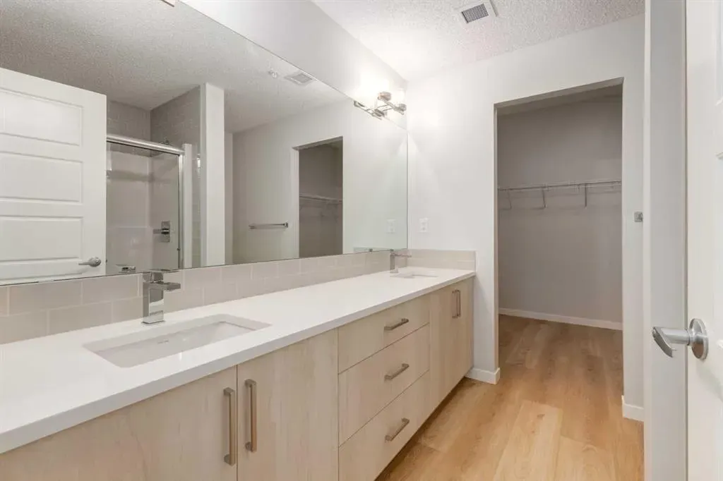 550 Belmont Street SW, #3204