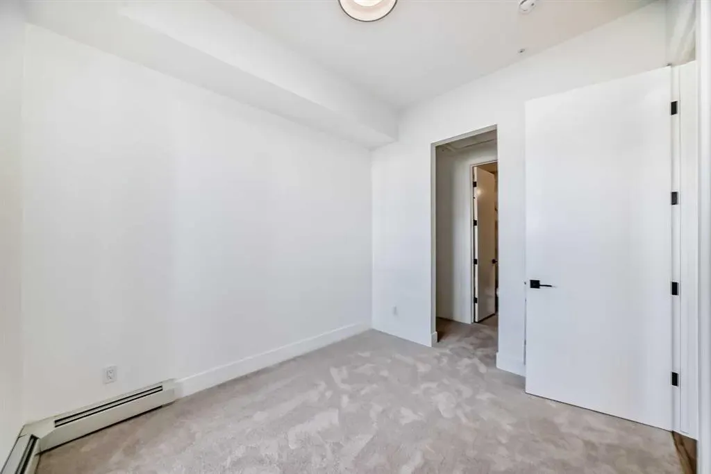 4270 Norford Avenue NW, #1116
