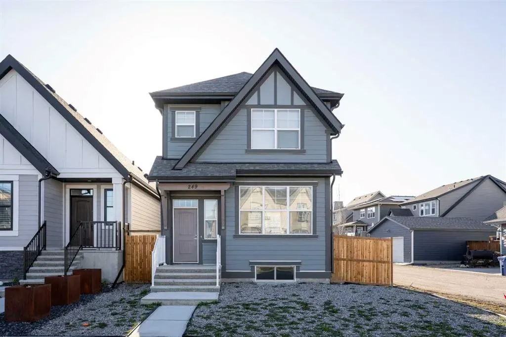 249 Masters Avenue SE