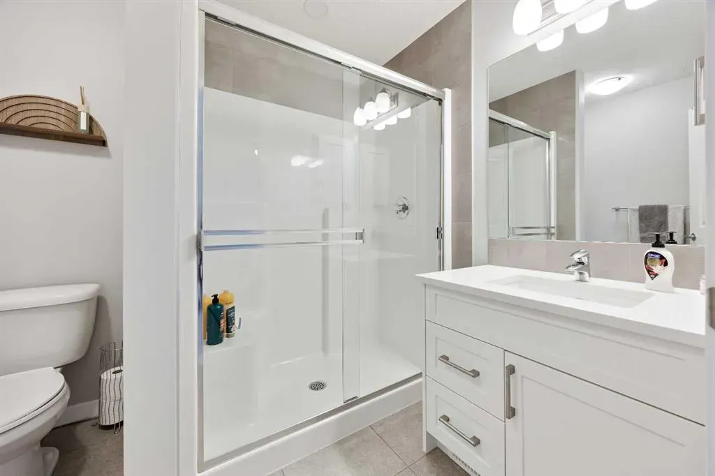 63 Masters Manor SE
