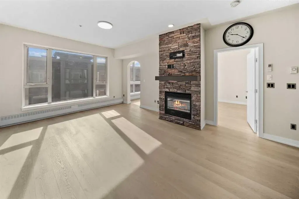 35 INGLEWOOD Park SE, #611