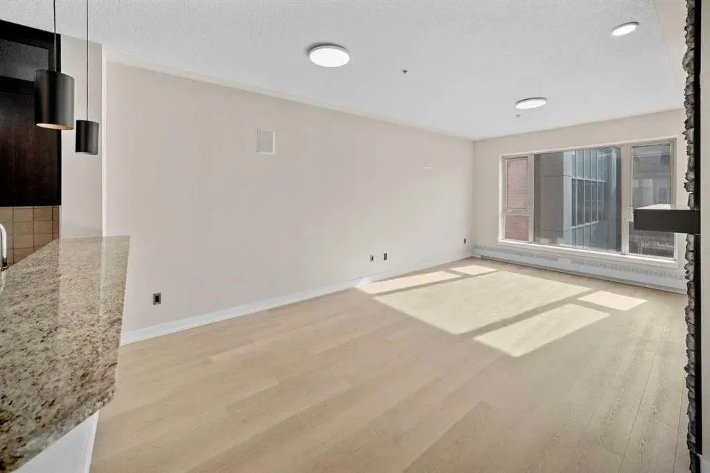35 INGLEWOOD Park SE, #611