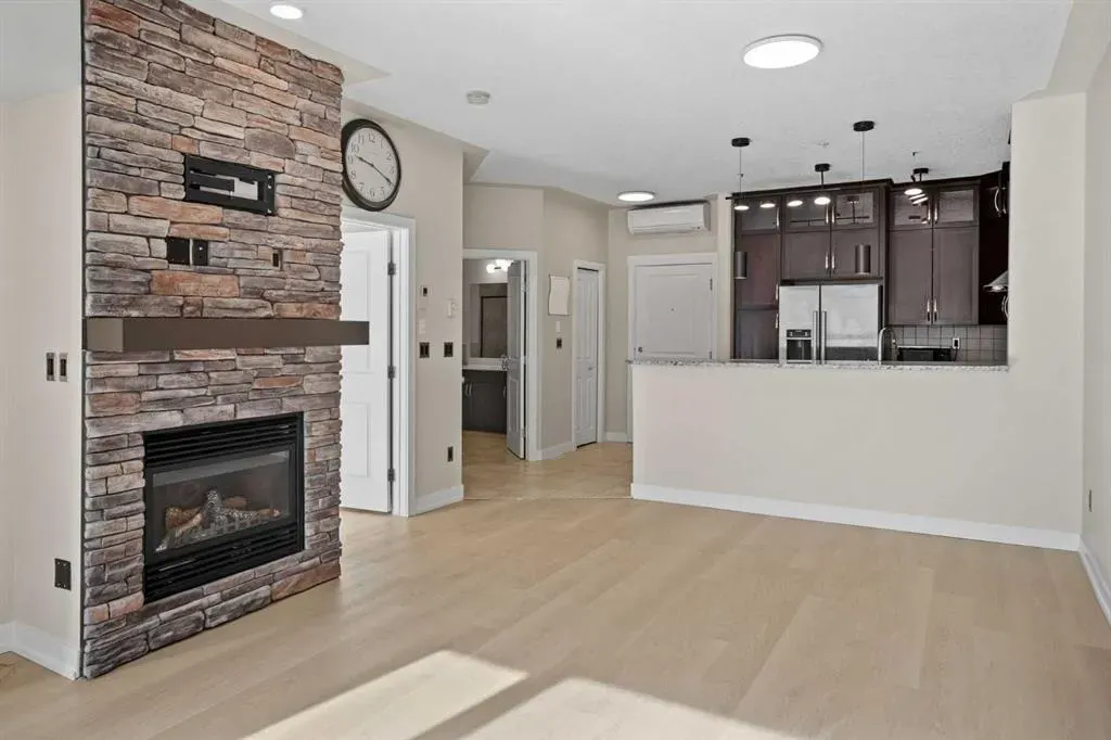 35 INGLEWOOD Park SE, #611