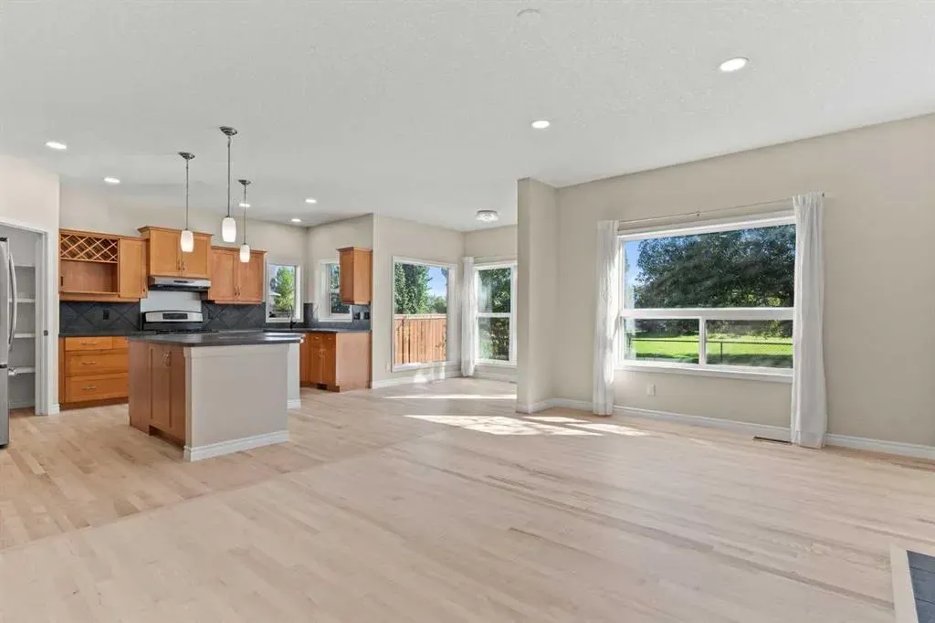 16 Shawbrooke Park SW