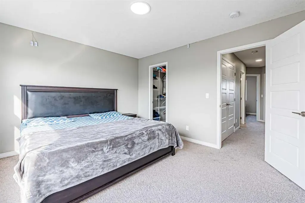 145 Corner Ridge Mews NE