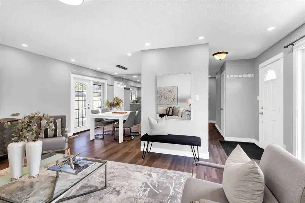 9427 Palliser Place SW