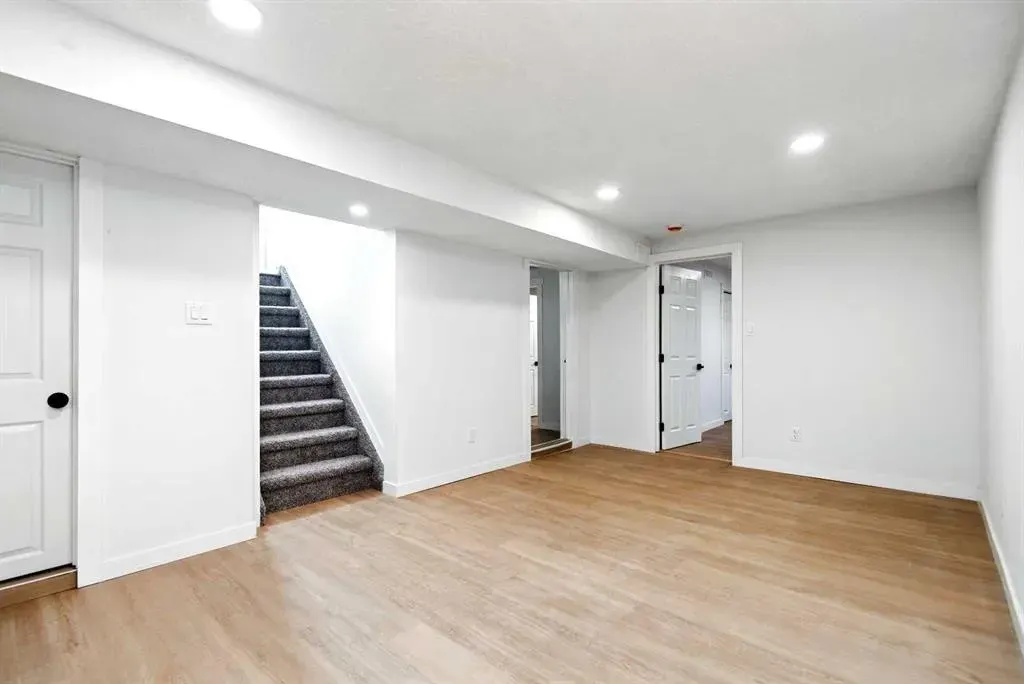 3 Stanhope Avenue