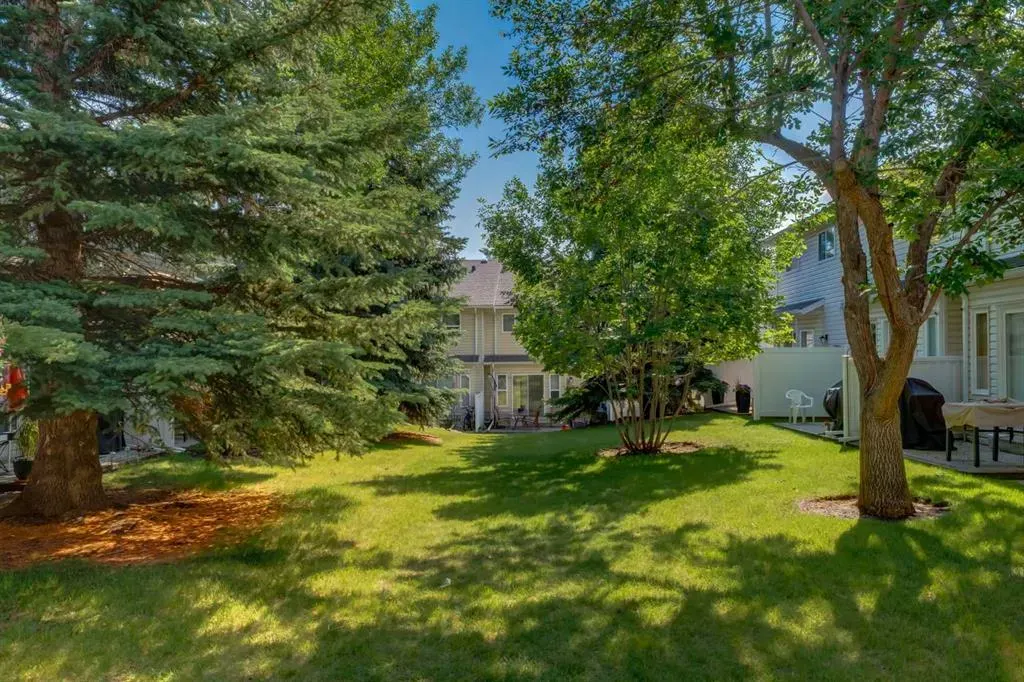 16 Millrise Green SW