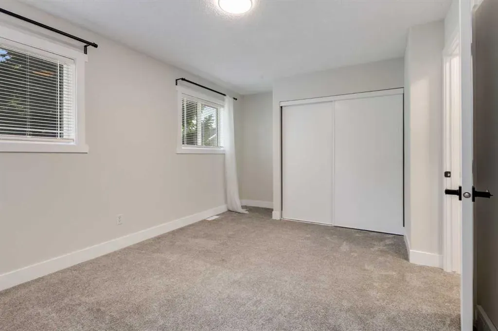 16 Millrise Green SW
