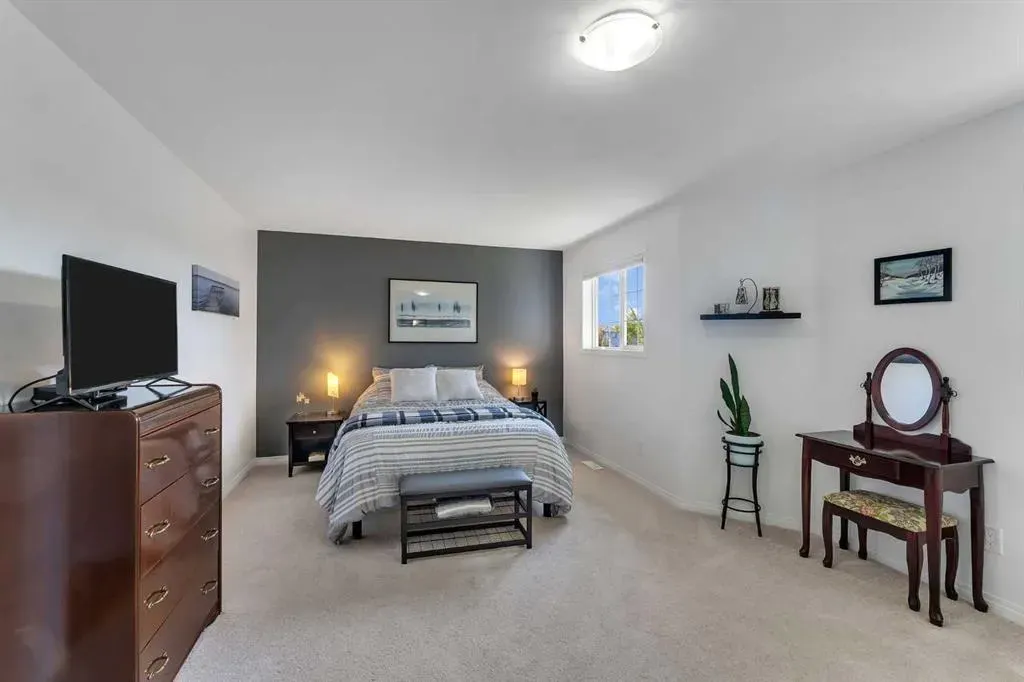 156 Canoe Drive SW, #6