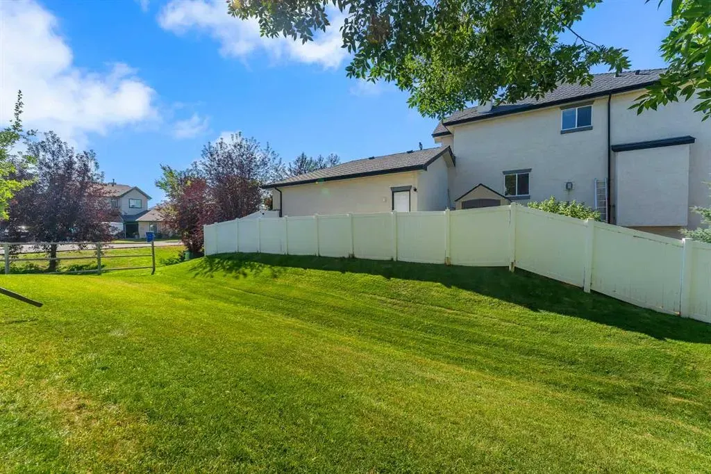 156 Canoe Drive SW, #6
