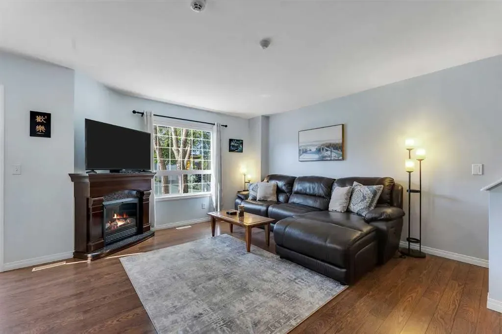 156 Canoe Drive SW, #6