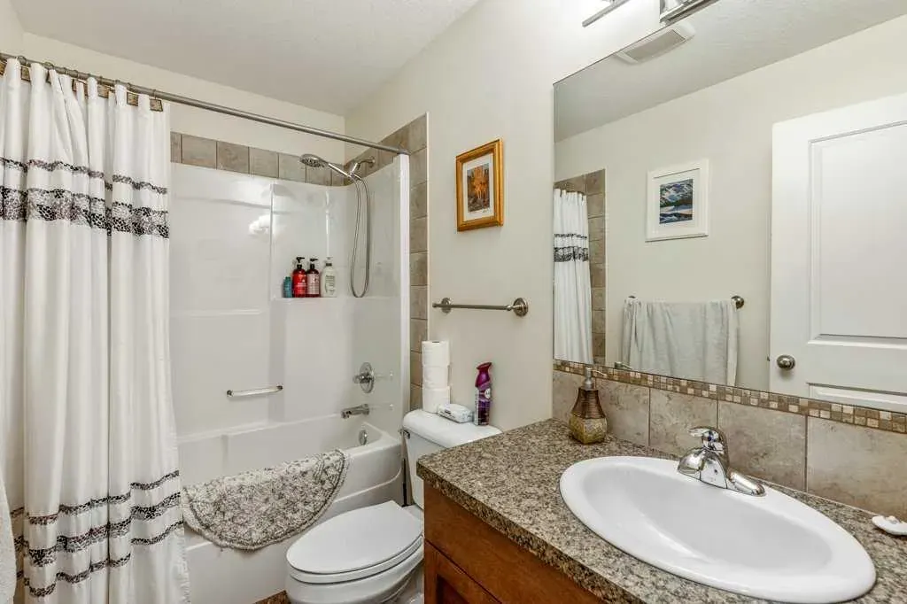 214 Mt Sundance Crescent