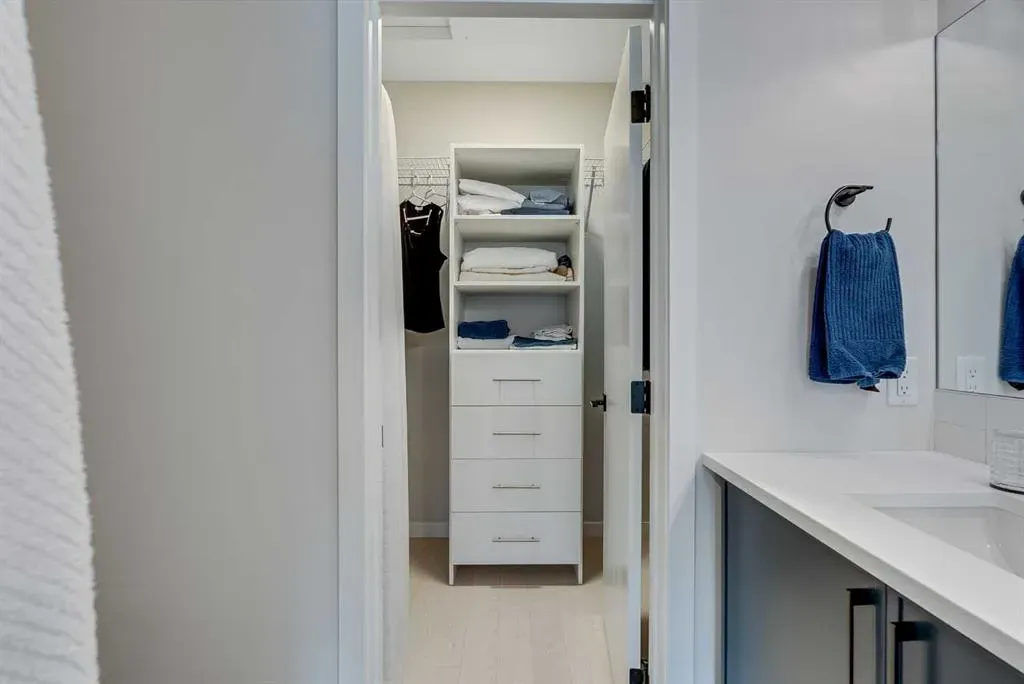 709 Marine Drive SE