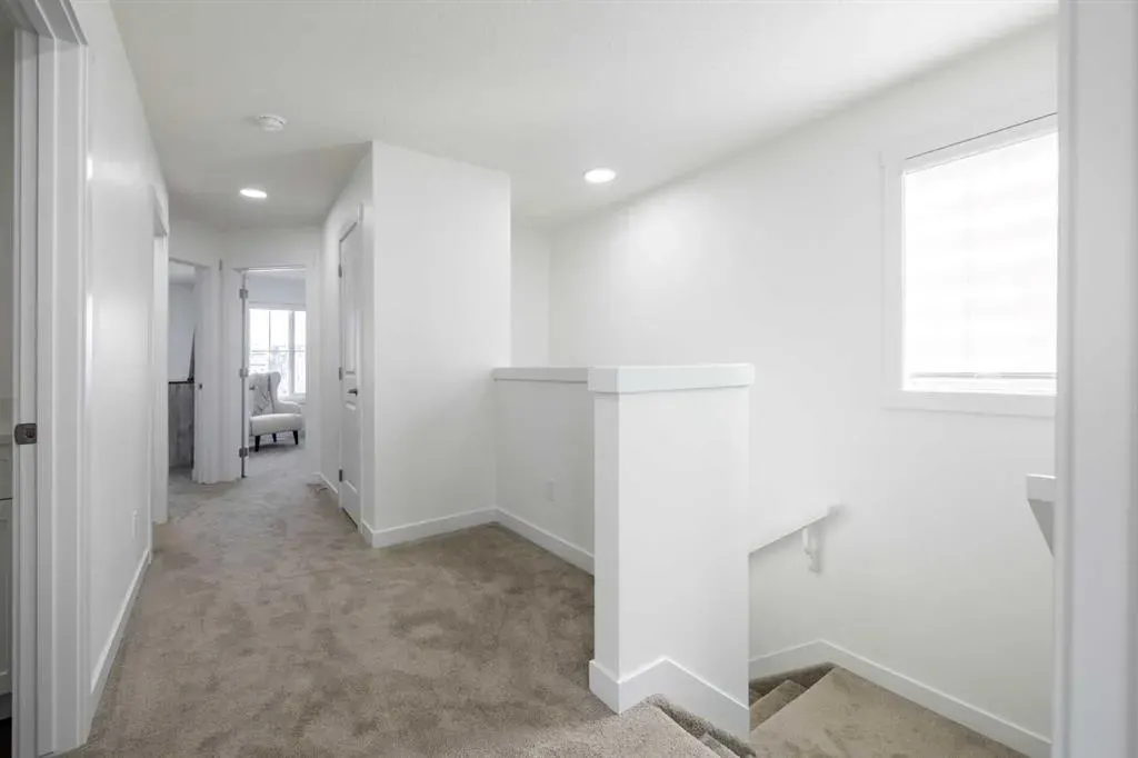 25 Heritage Manor