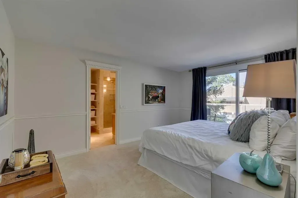 1220 Prominence Way SW, #9