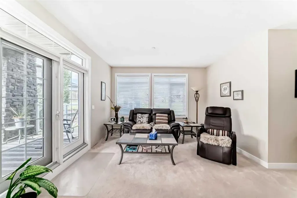1005A Westmount Drive, #102