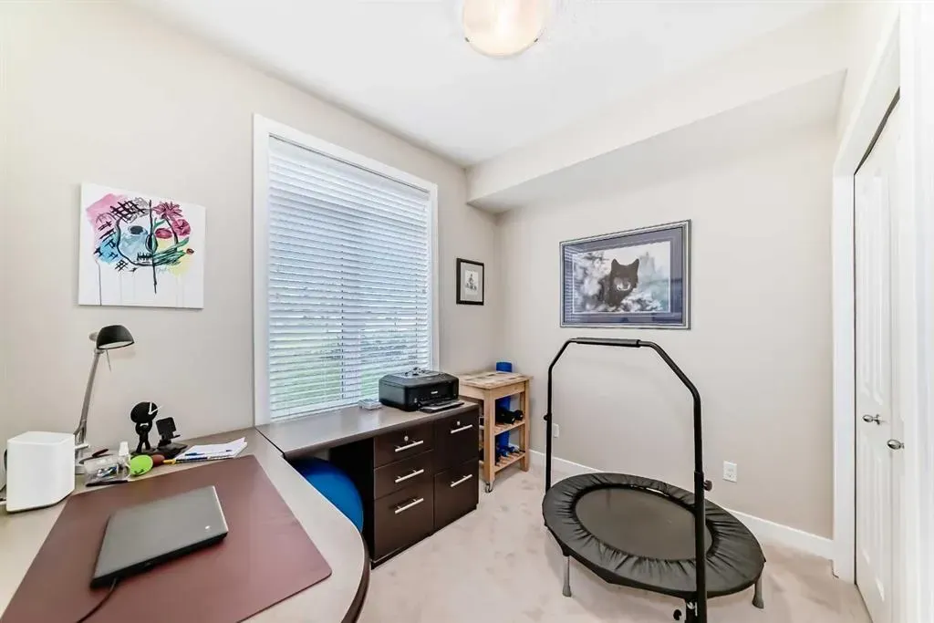 1005A Westmount Drive, #102