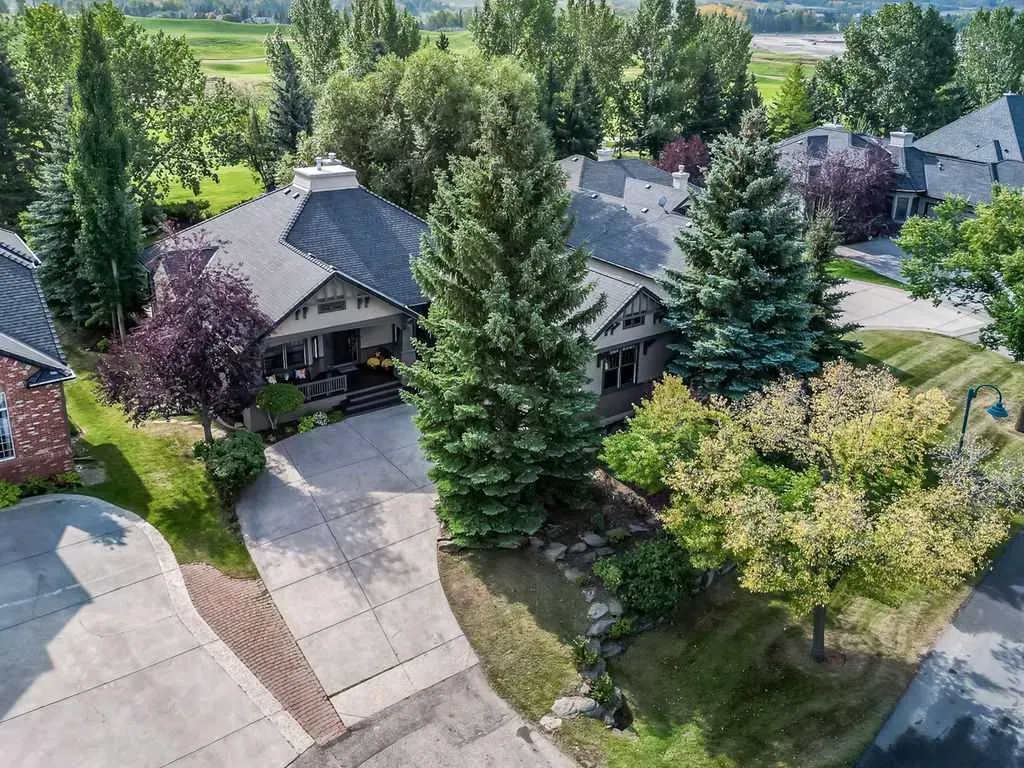 35 Summit Pointe Drive