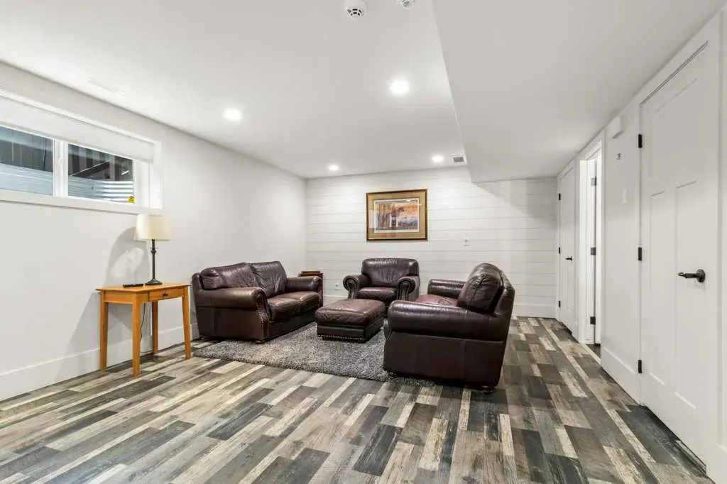 60 Reynolds Road