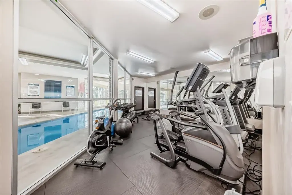 220 Village Terrace SW, #8