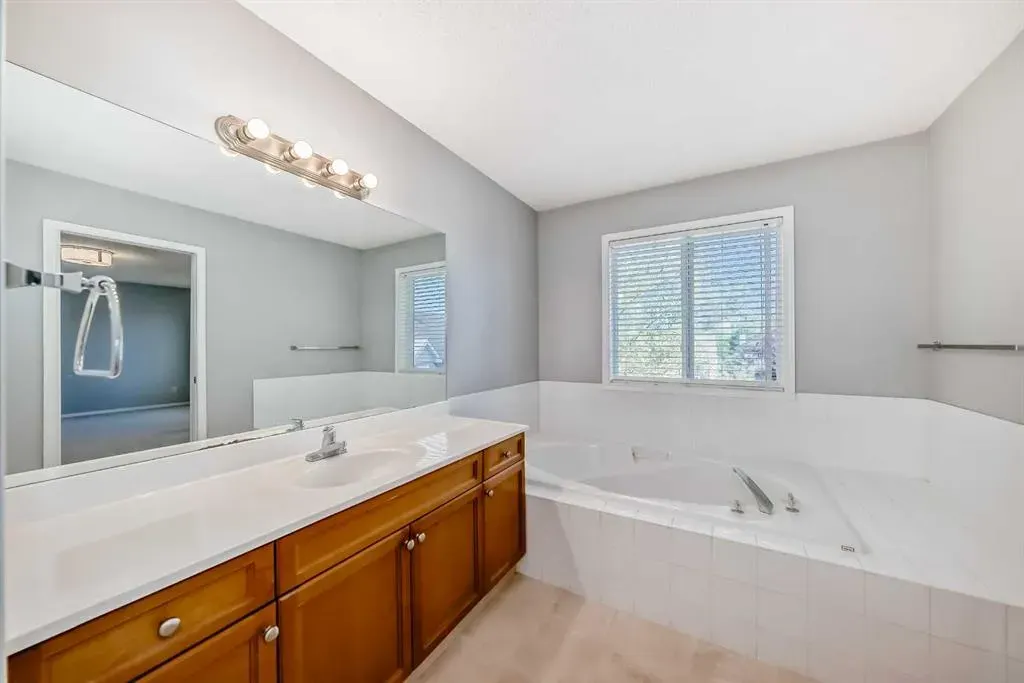 40 Prestwick Estate Way SE