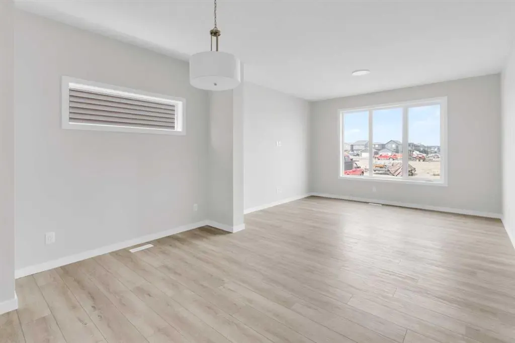 1130 Chinook Winds Circle SW