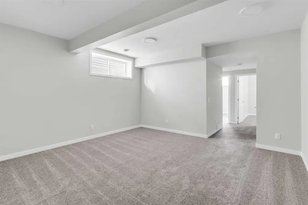 1130 Chinook Winds Circle SW