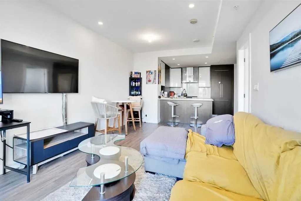 930 16 Avenue SW, #908