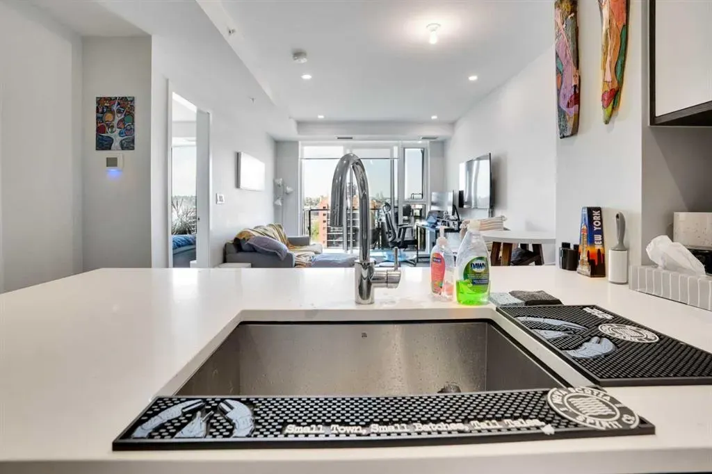 930 16 Avenue SW, #908