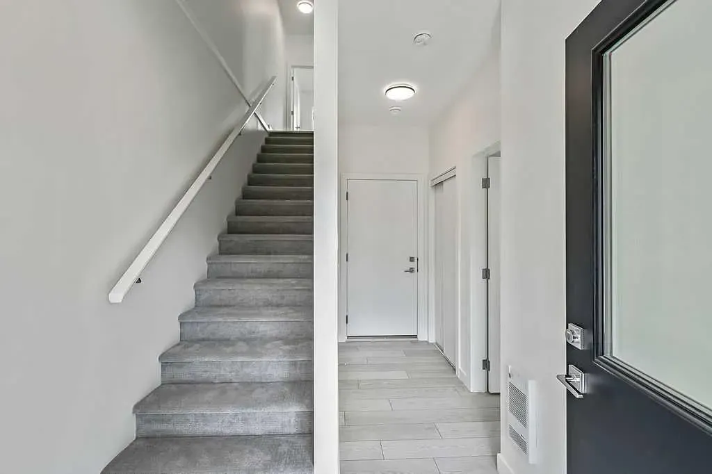 1862 Cornerstone Boulevard NE, #405