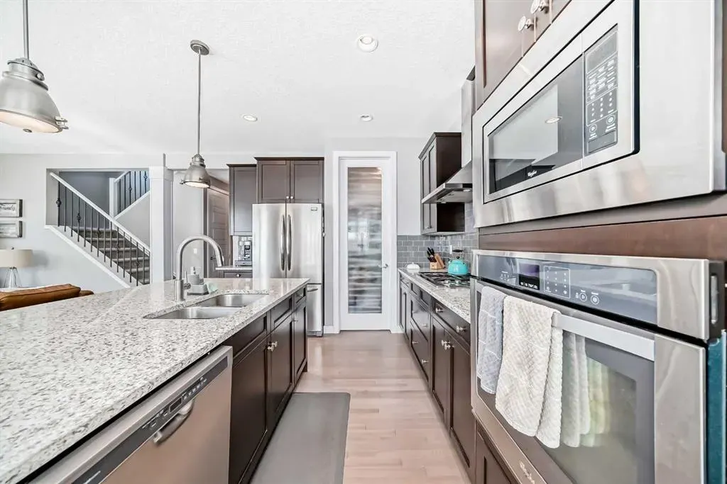 100 Sundown Grove