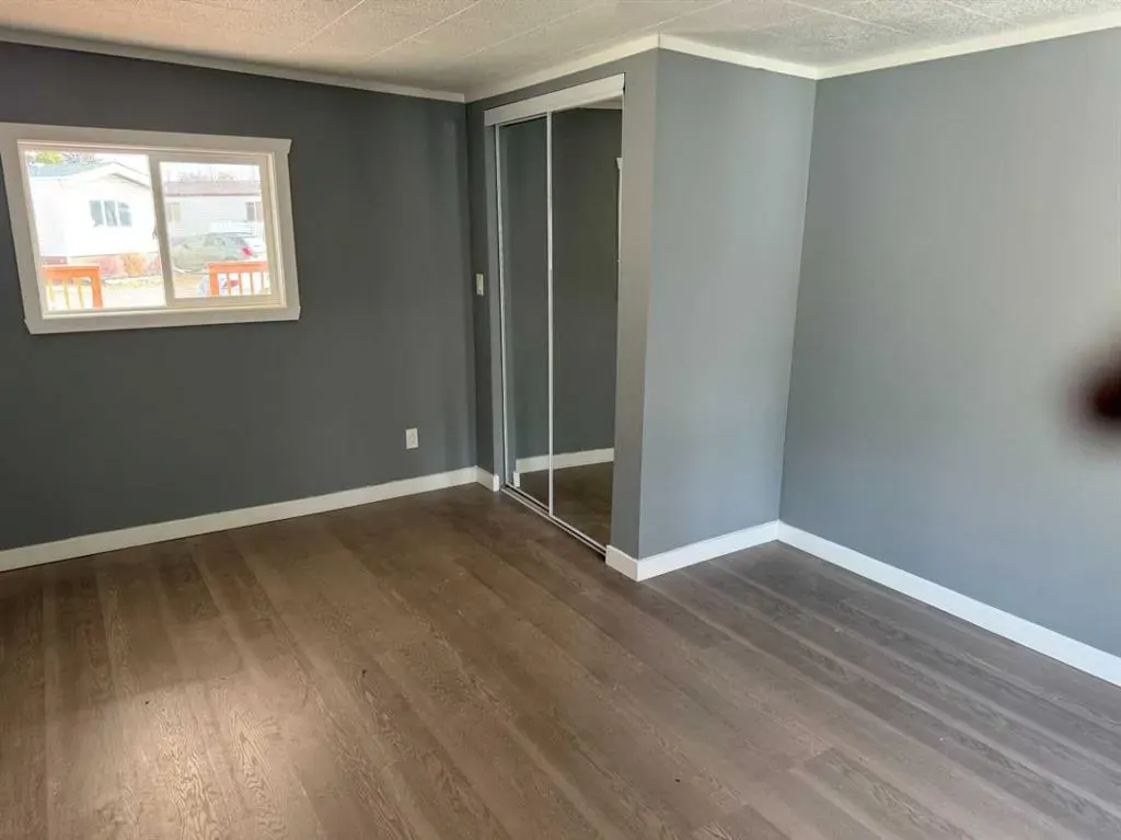 5800 46 Street, #18