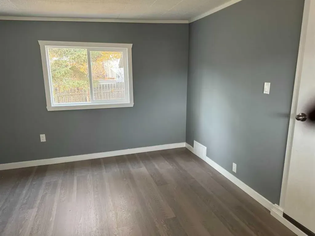 5800 46 Street, #18