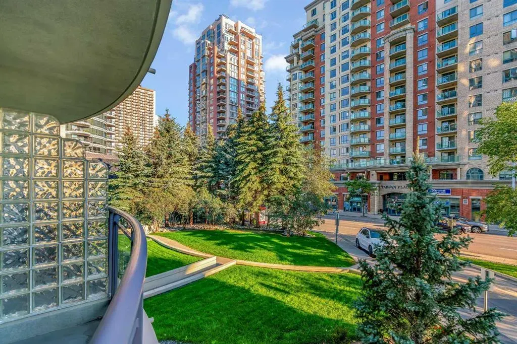 1108 6 Avenue SW, #206